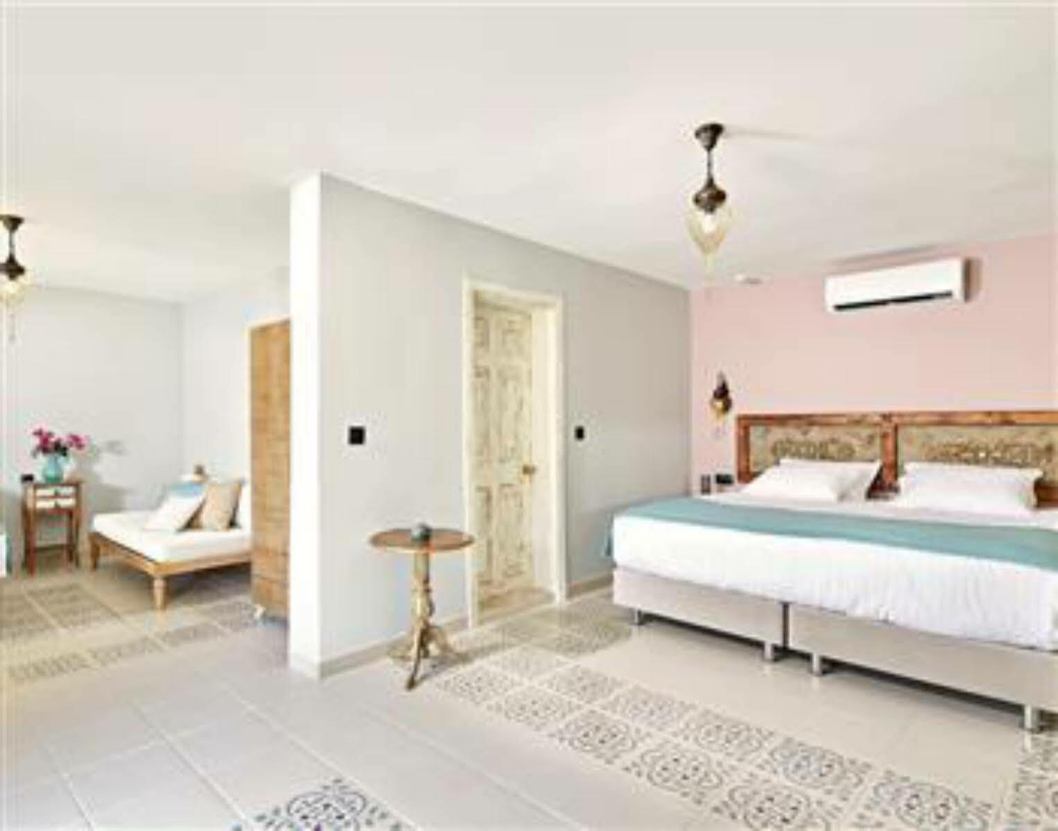 Fi Light Solto Boutique Beach Hotel Selimiye  Kültér fotó